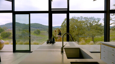 Owl House features Western products that highlight the stunning California views (Photo by MAD Architecture).