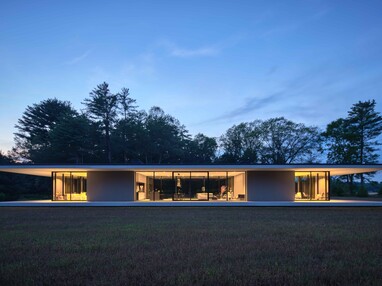A streamlined sanctuary in massachusetts outside view