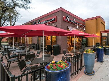 An outside view of the Paradise Bakery in Tucson.