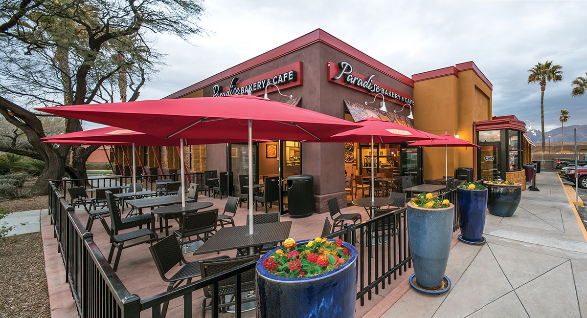 An outside view of the Paradise Bakery in Tucson.