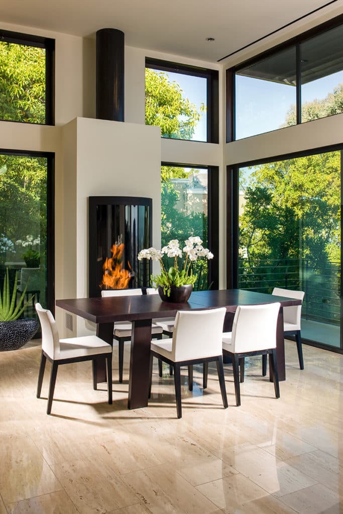 Fixed clerestory windows let the light shine in.